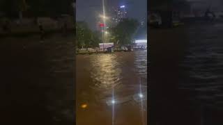 Heavy Rain in mumbai Western Express Highway Dindoshi Oberoi Mall waterlogging live [upl. by Ayoj]