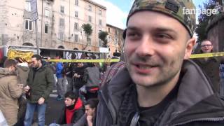 Cannabis corteo pro legalizzazione quotGiovanardi fatti una canna con noiquot [upl. by Andromeda543]