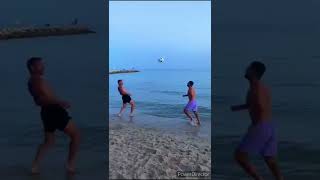 Bon Échange Foot à la Brésilienne Freestyle en bord de plage [upl. by Koorb]