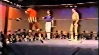 Jimmy Hart wrestles a jobber 1981 Classic Memphis Wrestling Manager [upl. by Ahsener]