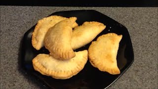 SRI LANKAN VEGETABLE PATTIES EGGLESS PASTRY VEGETARIAN [upl. by Grannia]