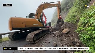 Eboulis à Salazie  les travaux de déblayage se poursuivent la route devrait rouvrir mercredi matin [upl. by Ailimaj574]