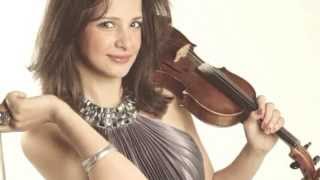 Chanteuse et violoniste marocaine Ã Montreal Naim Siham [upl. by Edita108]