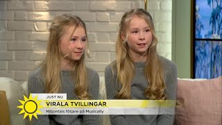 Bästa dansen i Nyhetsmorgons historia Virala tvillingarna shufflar med Jenny och Tilde  Nyhetsmorg [upl. by Nitniuq]