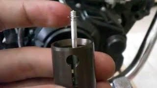 Como cambiar cable de acelerador de moto 150cc [upl. by Akeryt]