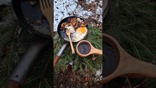 🌲❄️🔥🍳🥓 woodsman bushcraft wildcampbushcraftfood outdoors campfire wildcamp outdoorcooking [upl. by Cleland]