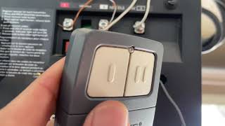 Como programar control de garage control de puerta eléctrica Super sencillo [upl. by Aeslehc183]