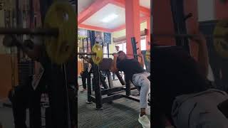 🗣️day27 🦍📈winterarc ❄⛄😶‍🌫chestworkout 🏋‍♂️💖reels minivlog viralvideo shorts motivation gym [upl. by Nithsa]