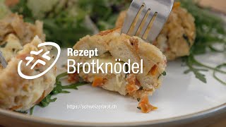 Brotknödel mit TomatenMozzarella Füllung [upl. by Kelley]