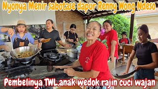 DADAKAN NYONYA MENIR JUALAN DI DAPUR MEWAH‼️JUALAN KWETIAUNASI GORENGampCENDOL DAWET TWL JADI BOSS [upl. by Armington]