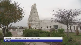 Iowas Hindu community gathered to celebrate Diwali [upl. by Shwalb105]