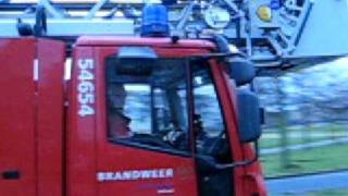 Brandweer Velsen Komt langs rijden met Ladderwagen spuitwagen en duikwagen zonder spoed [upl. by Nilesoy128]