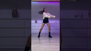 WANNABE  ITZY 💜💙 kpopdancecover itzydancecover itzywannabe [upl. by Etnor]