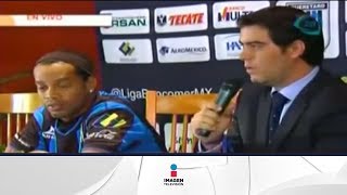 Las preguntas en la presentación de Ronaldinho en Gallos de Querétaro [upl. by Efram]