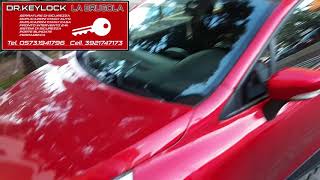 DUPLICAZIONE CHIAVE AUTO CON RADIOCOMANDO RENAULT CLIO 4 IV A SCHEDA [upl. by Perot172]