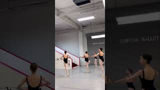 Ballet Class Entrechat in combination with pirouettes in 5th position ballet dance [upl. by Amelia]