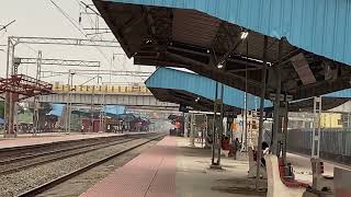 Wap7 Coalfield Express chasing Wap5 NewJalpaiguri Shatabdi Express [upl. by Pettit]