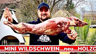 🐗🥔🔥 11kg FRISCHLING mit KARTOFFELN im HOLZOFEN GRILLEN — Klaus grillt [upl. by Nohj]