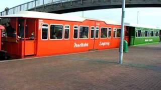 Langeoog Inselbahn vom Hafen Abfahrt in den Ort [upl. by Sawyere]