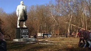 Moscow Lenins mausoleum reopens to public [upl. by Lulita]