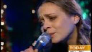 Fiona Apple  quotPaper Bagquot live  TheToday Show with lyrics [upl. by Ednalrim]