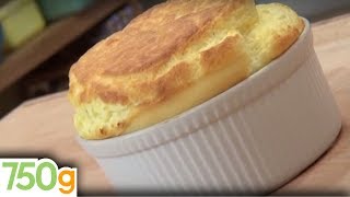 Recette du Soufflé au fromage  750g [upl. by Einot]