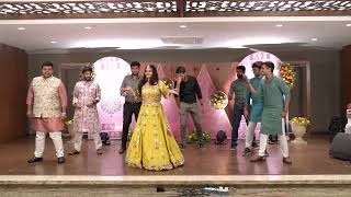 Brides Dance for Haldi MITALIS DANCEEASY DANCESaloni Mehendi Solo amp all CousinsHaldi Ceremony [upl. by Nnylimaj]