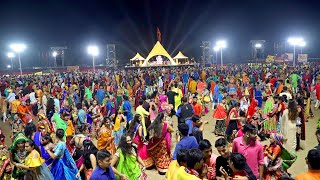 Navratri Mumbai LIVE  Navratri 2024  Falguni Pathak  Navratri utsav Day 2 [upl. by Chally]