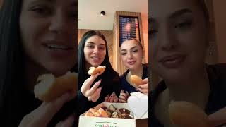 Carlotta e Iolanda provano i donuts americani🍩pt2🇺🇸perte shorts [upl. by Sorel]