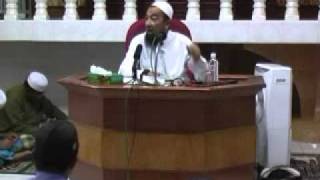 Ust Azhar Idrus Syarat  Wanita Ziarah Kubur [upl. by Ardeen]