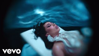 Kali Uchis  fue mejor feat SZA Official Video [upl. by Ander]