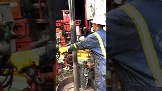 Land Rig Drilling Operation rig land drilling oil tripping floorman [upl. by Chloris]