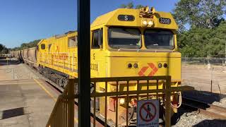 S3308 coming to a stop at Mundijong to wait for S3307 to pass [upl. by Schear]