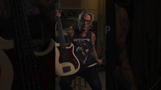 You wont believe this is Duff McKagans new bass [upl. by Eedna]