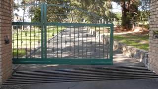 Sidcon Global  Cantilever Sliding Gate [upl. by Robbins358]