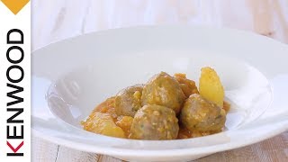 Albóndigas con patatas [upl. by Adnolohs]