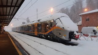 Treni sulla neve a Belluno [upl. by Esela]