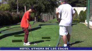 TURISTAS DISFRUTAN DEL GOLF EN EL UTHGRA DE LOS COCOS [upl. by Eizus932]