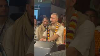 Narayan Prabhu’s kirtan fills the atmosphere with powerful devotion and uplifting energy 🎶✨ [upl. by Cristian]