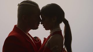 ¿QUÉ MÁS PUES  J BALVIN MARIA BECERRA OFFICIAL TRAILER [upl. by Kieryt]