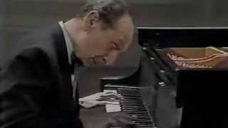 HOROWITZ AT CARNEGIE HALL 4Scarlatti Sonata in E amp G [upl. by Nelyak]