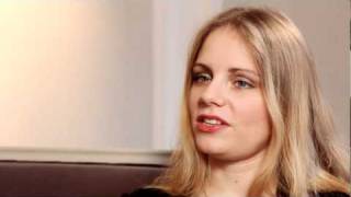 Julia Fischer  Poème interview [upl. by Annoid]