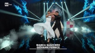 Il Tango di Bianca Guaccero e Giovanni Pernice  Ballando con le Stelle 30112024 [upl. by Leirum]