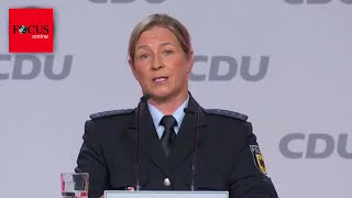 Pechstein droht Ärger wegen Auftritt in PolizeiUniform bei CDUTreffen [upl. by Yarrum]