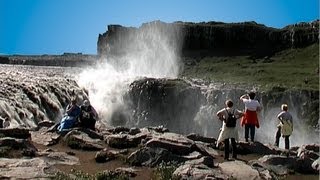 Island  Dettifoss  Faszinierender Wasserfall [upl. by Camfort798]