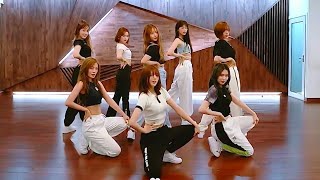 Weki Meki  OOPSY dance practice mirrored [upl. by Memory471]