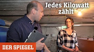 Unterwegs mit einem Energieberater Jedes Kilowatt zählt  DER SPIEGEL [upl. by Leund]