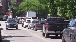 Montrealers tell us what they think of the roads [upl. by Niarb443]