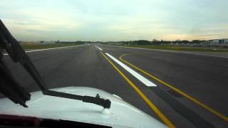 WSSL Singapore Seletar Airport  Approach and Landing Rwy 21  Cheyenne II PA31T [upl. by Herriott]