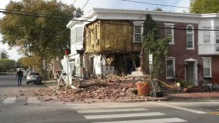 Building partially collapses after being hit by car in Wilmington several buildings evacuated [upl. by Dela]